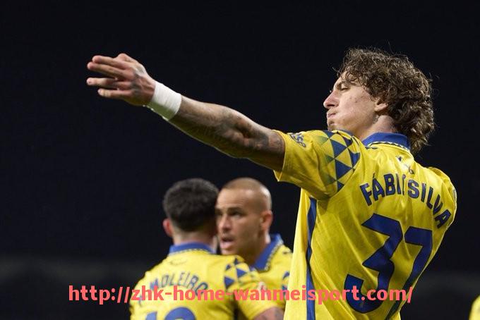 完美体育官方网站-虎牙直播西甲联赛实况，热门解说与弹幕互动合集